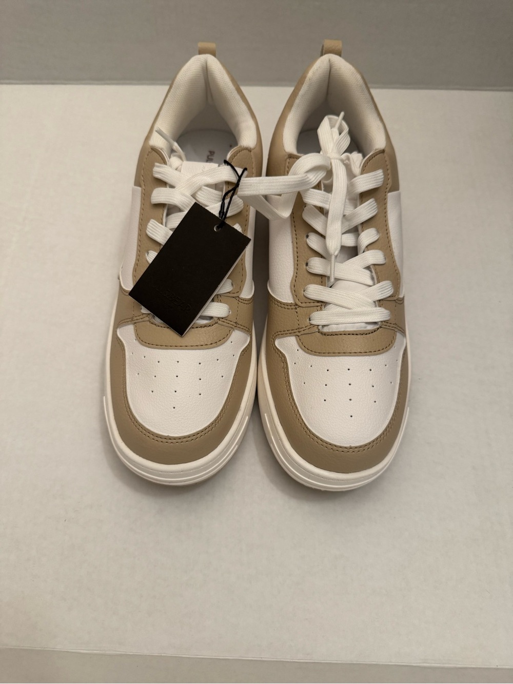 Pull&Bear Cream and Beige Low-Top Sneakers